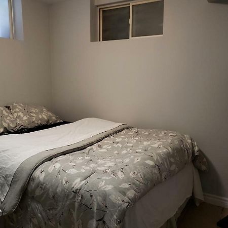 Private Room In Downtown ハリファックス エクステリア 写真