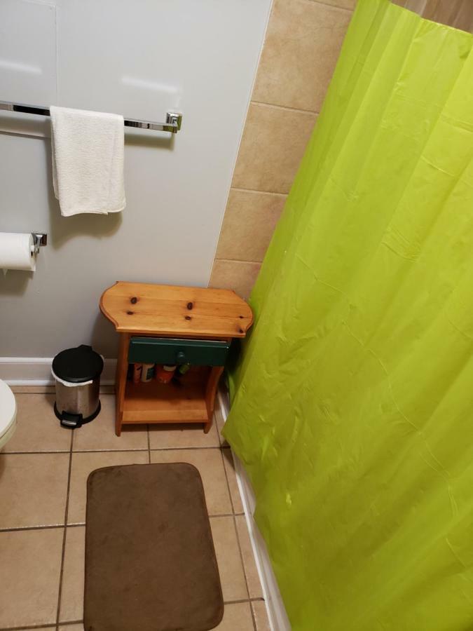 Private Room In Downtown ハリファックス エクステリア 写真
